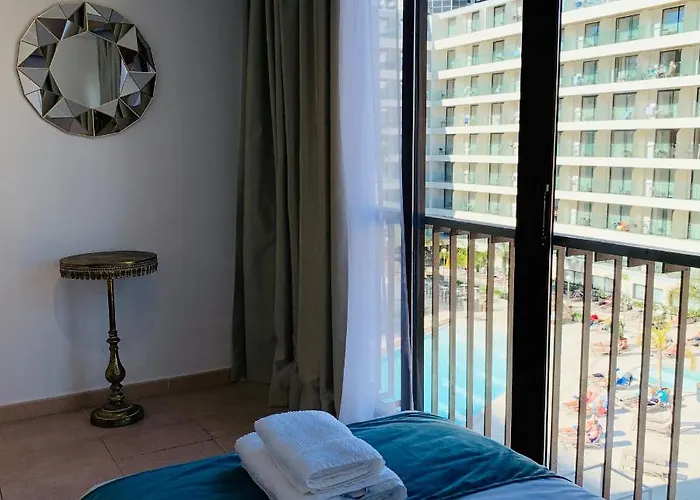 Playa De Levante Sea View דירה